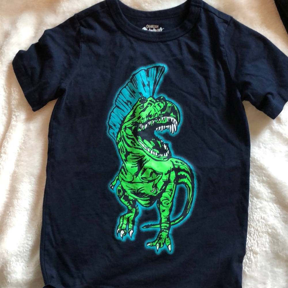 Oshkosh T-shirt sz 8